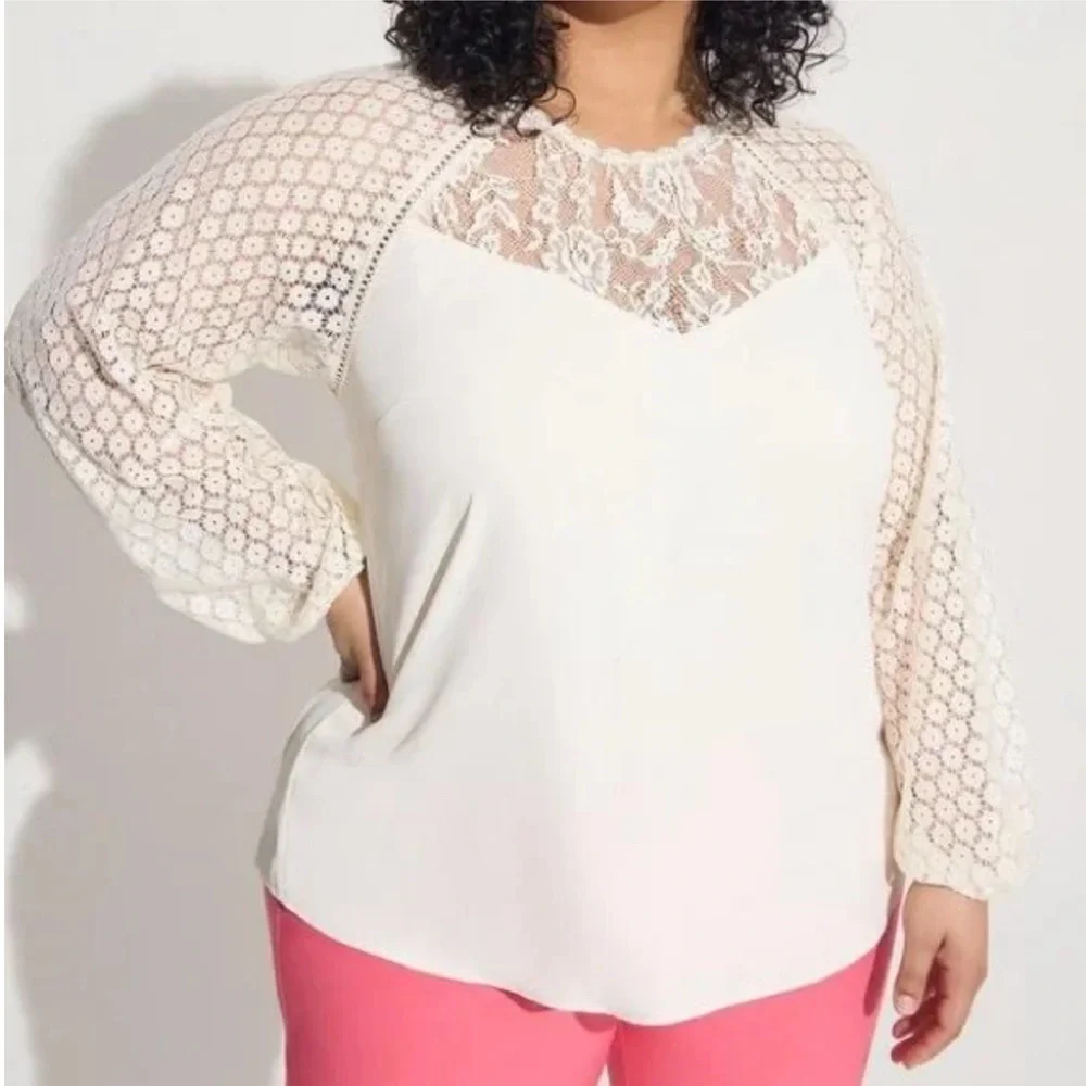 Torrid Pristine Ivory Georgette Lace Mix Sleeve Top Size 18-20 2X Romantic NWT